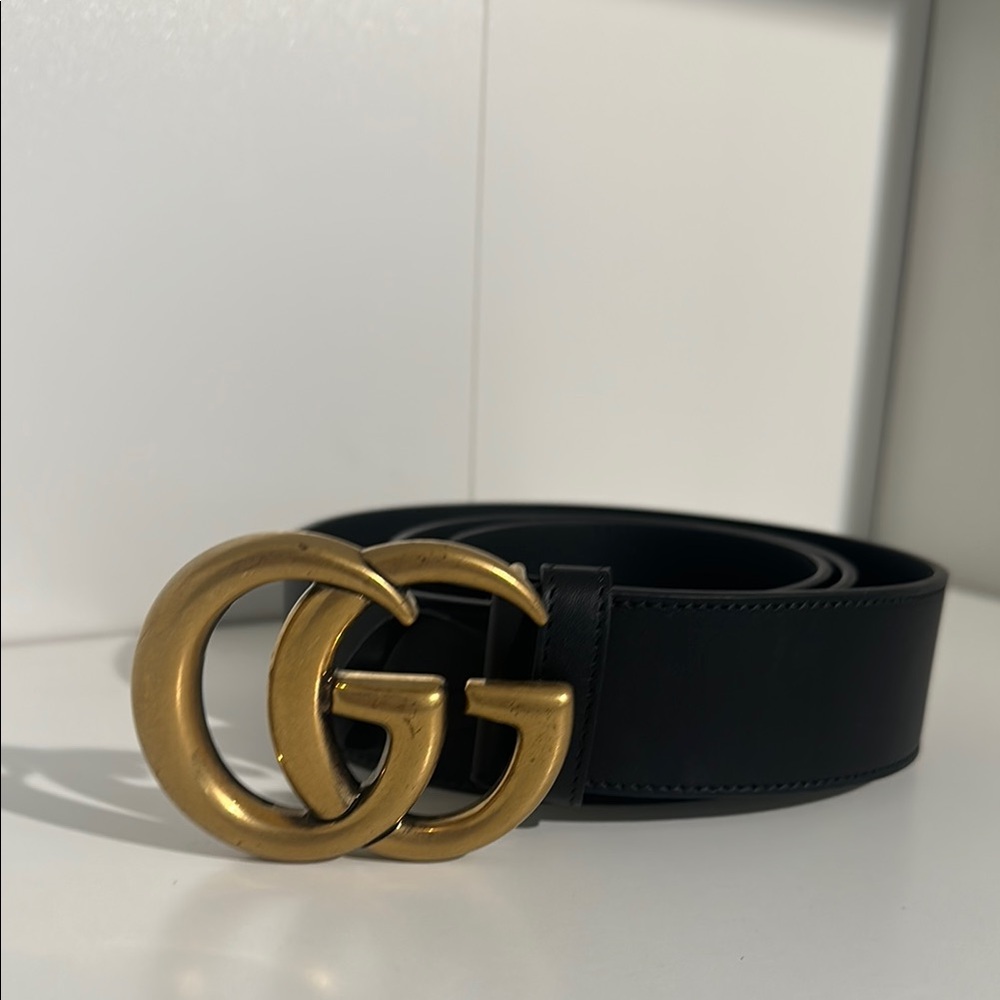 Gucci Marmont Black Leather Belt with Gold GG Emblem Size 90